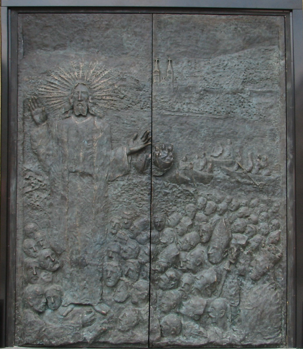 Krist propovjednik na brončanim vratnicama na Crkvi svetog Ante u Žepču (BiH), 2004.